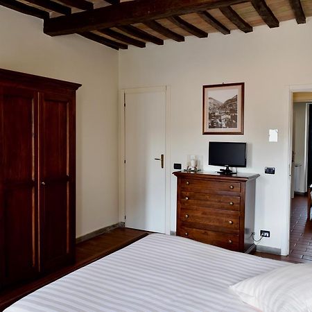 Residenza Le Logge Gubbio Exterior foto